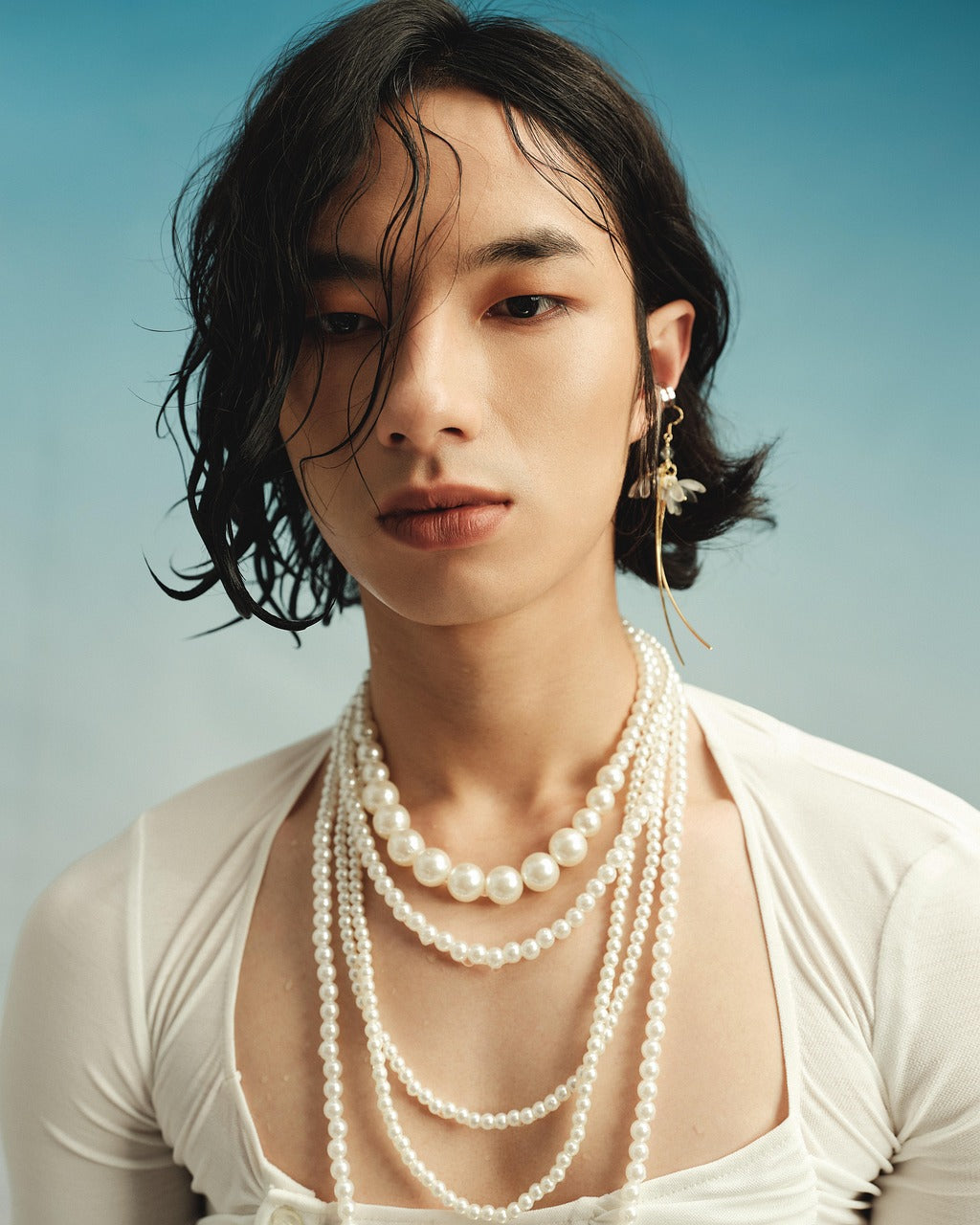 Pearl Stud Earrings: Timeless Elegance