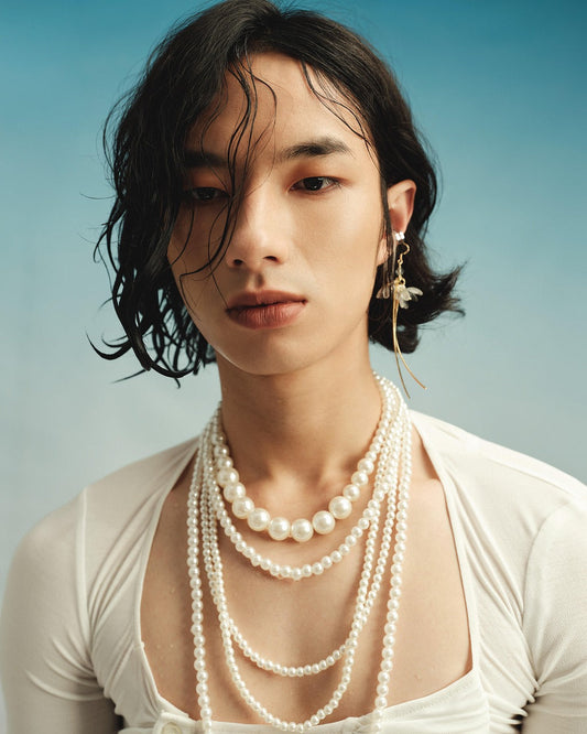 Pearl Stud Earrings: Timeless Elegance