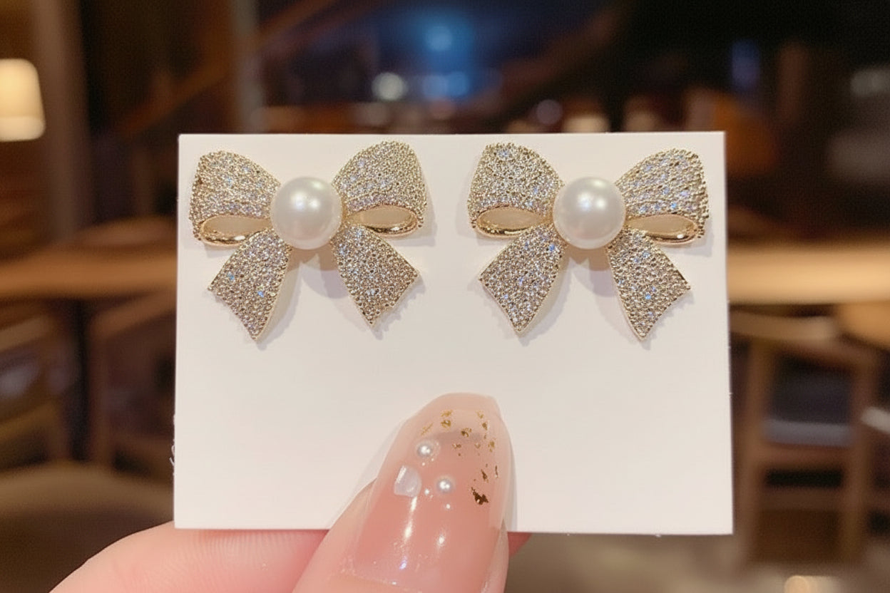 Crystal-paved ribbon bows Earrings