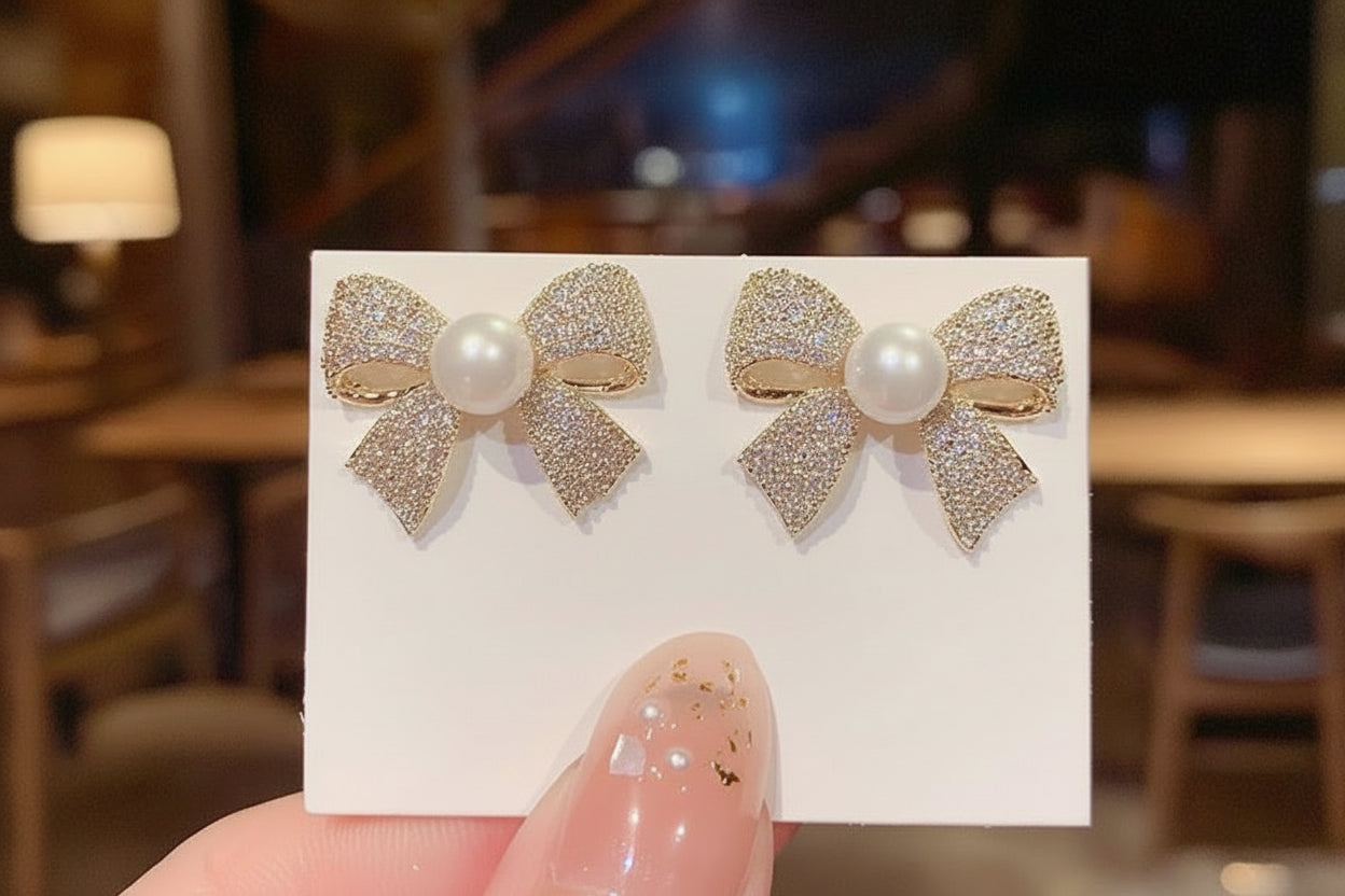 Crystal-paved ribbon bows Earrings