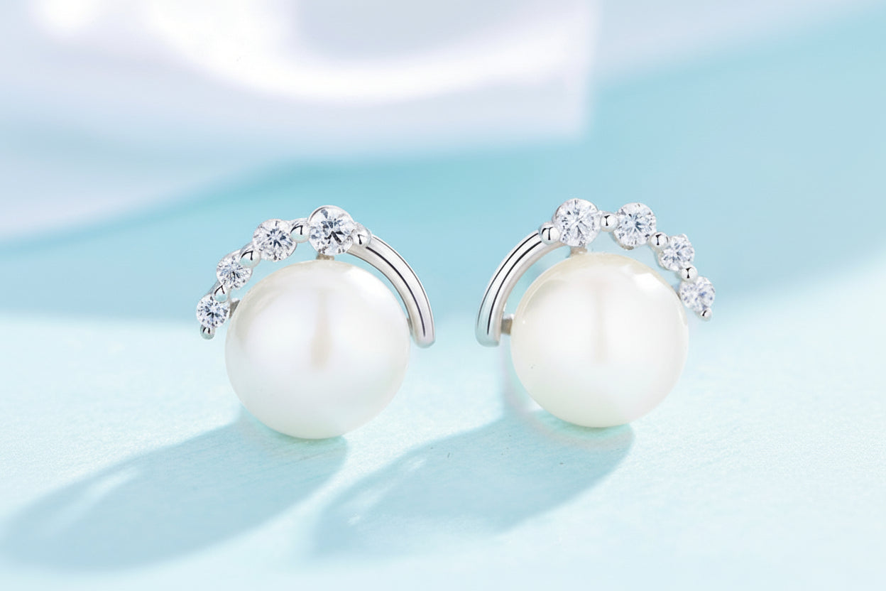 Pearl Crawler Studs